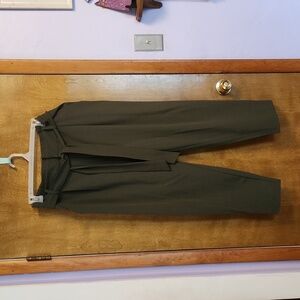 Torrid Size 12 olive green wide leg capris